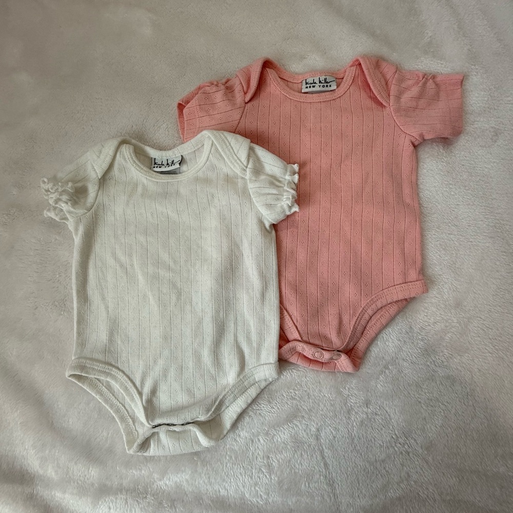 Lou Lou & Company Ruffle Sleeve Bodysuit Set - Cream & Pink